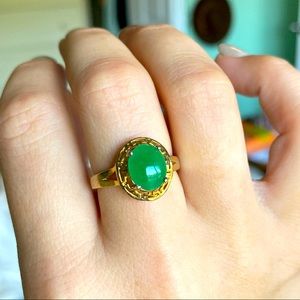 Gorgeous gold jade ring